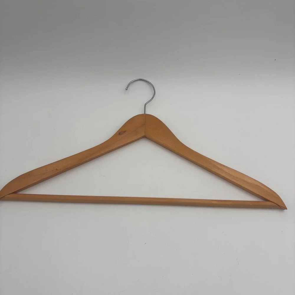 Wooden Hangers Set of 8 Brown Excellent Mixed Styles